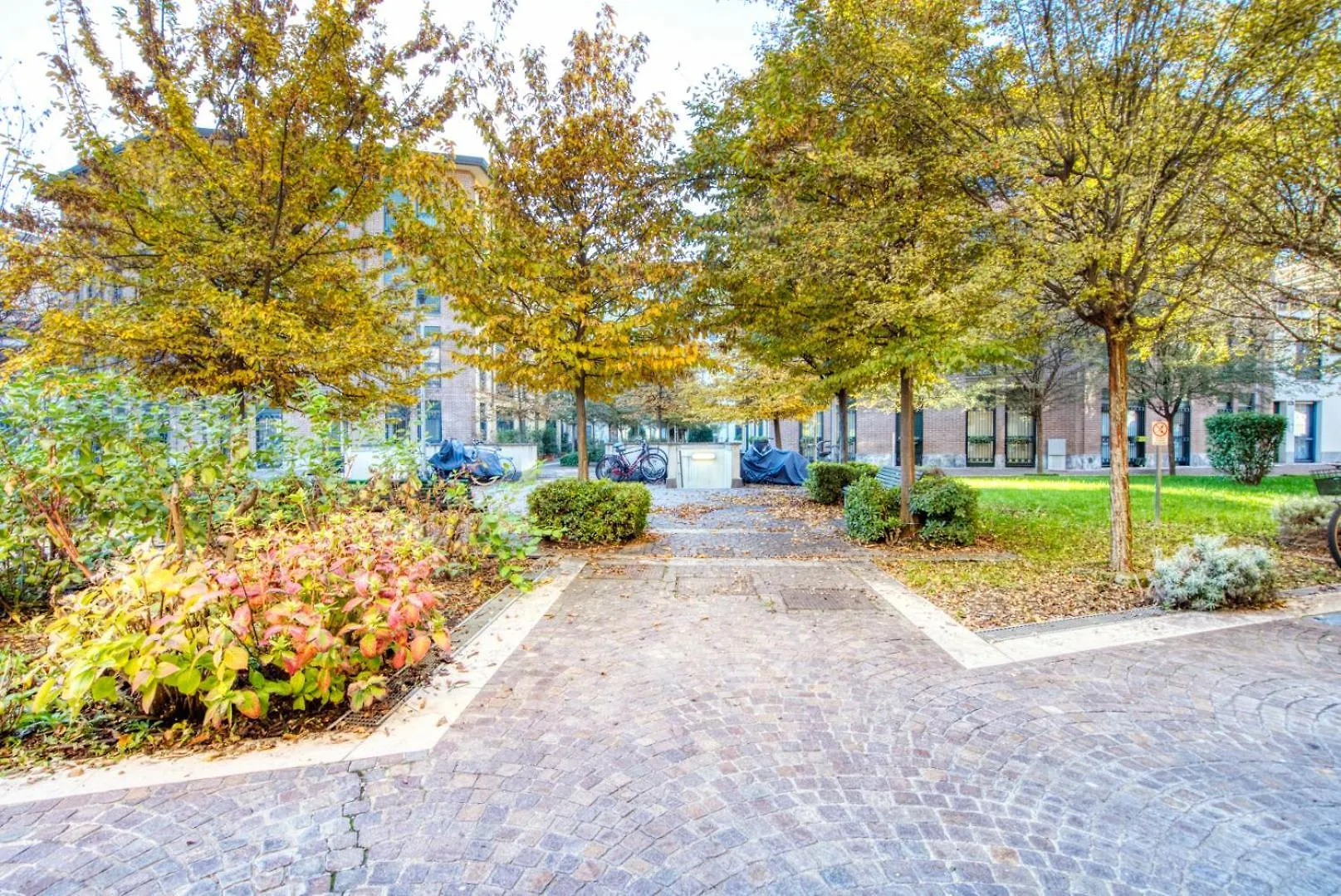 Italianflat - Canal Couture, Navigli Luxury Retreat Milano 0*,
