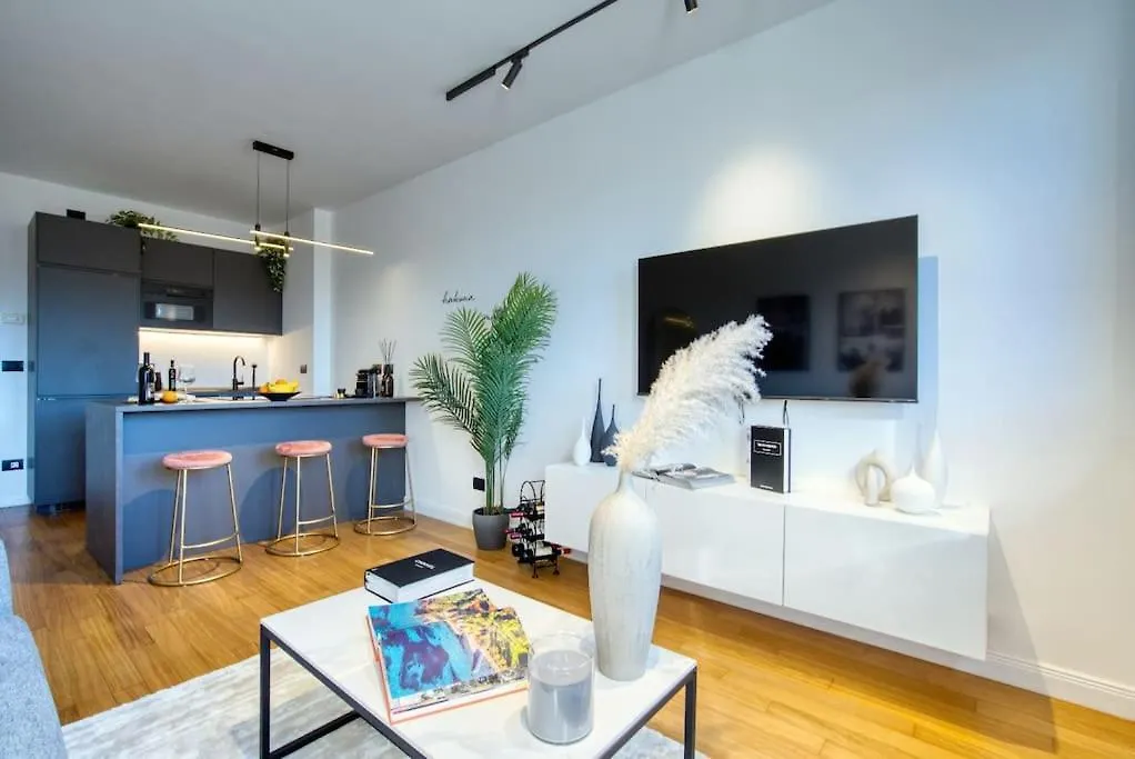 Italianflat - Canal Couture, Navigli Luxury Retreat Mailand 0*,